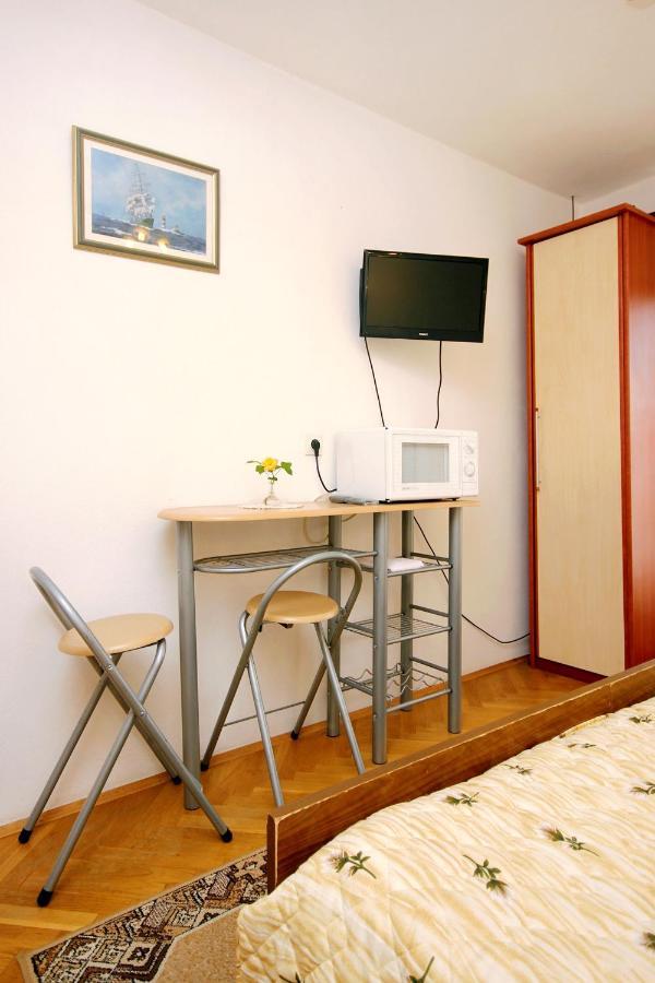 Apartments And Rooms By The Sea Racisce, Korcula - 4341 Exterior foto